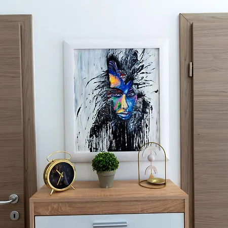 Moon Apartment Split